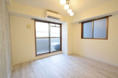 【洋室】 | ドゥムール新町