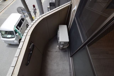 【バルコニー】 | ドゥムール新町