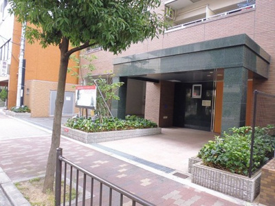 【エントランス】 | アーデンタワー靭公園 | 落ち着いたエントランスです