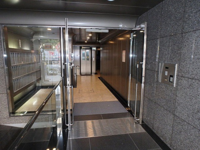 【エントランス】 | STUDIO64