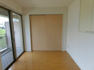 【寝室】 | アリス・マナーガーデン谷町 | 使い勝手のいい寝室です