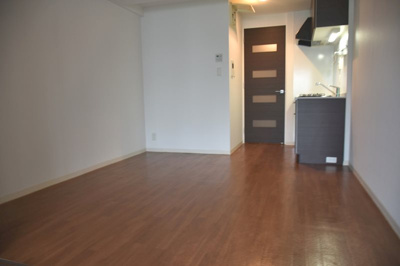 【居間・リビング】 | アーデン四ツ橋プライマリーワン | 使いやすいリビングです