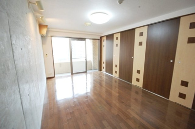 【居間・リビング】 | フォレステージュ靭公園 | リビングです