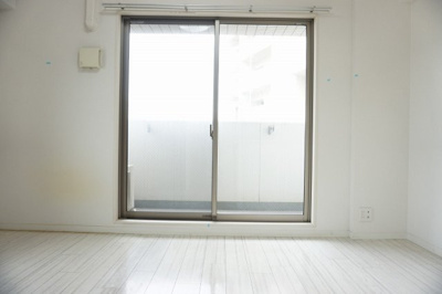 【居間・リビング】 | レオンコンフォート新梅田 | 使いやすい居間です