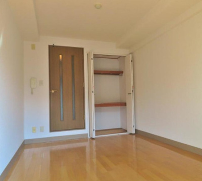 【収納】 | ロイヤル天満橋 | 専用の収納スペースです