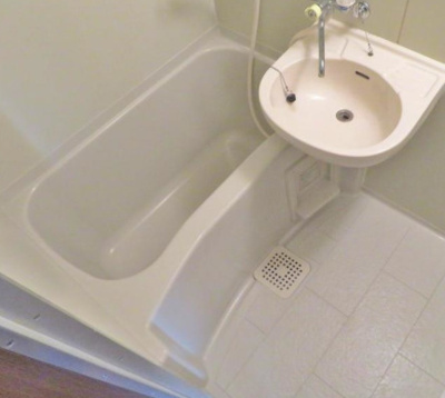 【浴室】 | ロイヤル天満橋 | きれいなお風呂です