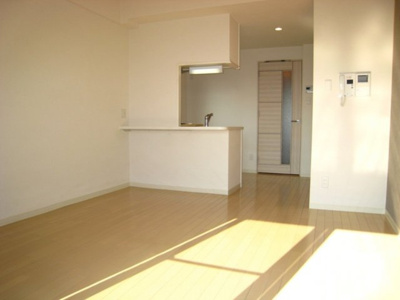 【居間・リビング】 | エスリード梅田北