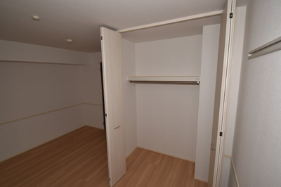 【収納】 | アンビエント玉造 | たっぷりとした収納スペースです