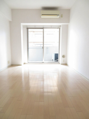 【居間・リビング】 | サムティナンバ南