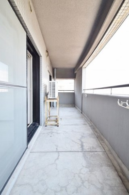 【バルコニー】 | グランパスエクシード | 落ち着いた時間を過ごせるバルコニーです