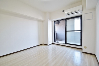 【居間・リビング】 | グランパスエクシード | こちらのリビングで趣味の時間をお楽しみください