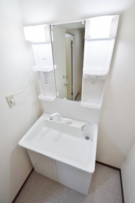 【独立洗面台】 | グランパスエクシード | 独立洗面台あり、毎朝おしゃれに忙しい女性の方におすすめです