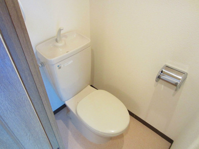 【トイレ】 | セレッソコート西心斎橋 | 清潔感のあるトイレです