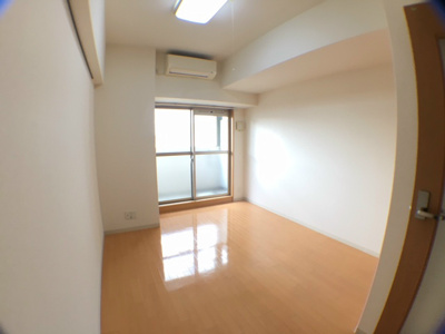 【居間・リビング】 | サムティ阿波座ルッソ | 使いやすいリビングです