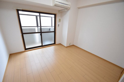 【居間・リビング】 | シトラセイトマンション | ゆったりとした居間です
