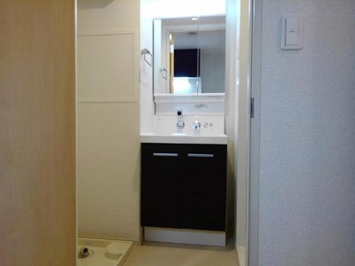 【独立洗面台】 | ヴァンヴェール森の宮 | 独立洗面台です