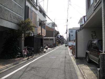 ラ・ユニテの周辺|前面道路