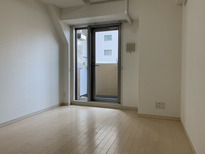 【寝室】 | プレサンス難波リバーオアシス | 使いやすい居間です