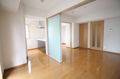 【寝室】 | アースブルージュ