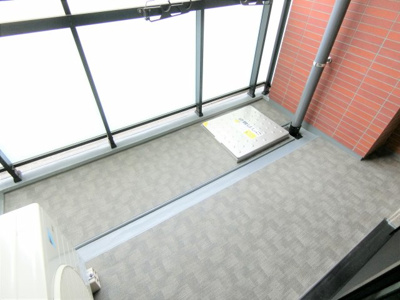 【バルコニー】 | ファーストフィオーレ阿波座アクア | 落ち着いた時間を過ごせるバルコニーです