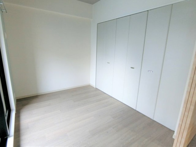 【寝室】 | ファーストフィオーレ阿波座アクア | 落ち着いた色調の寝室です