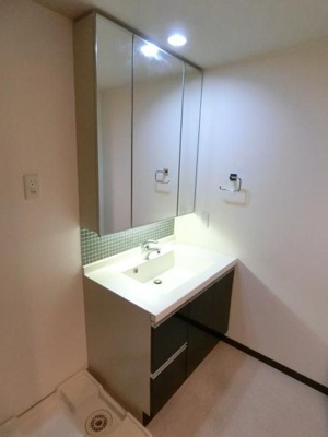 【洗面所】 | ルクレ内久宝寺 | コンパクトで使いやすい洗面所