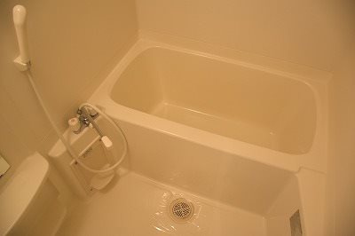 【浴室】 | エコロジー立売堀レジデンス | 落ち着いた空間のお風呂です