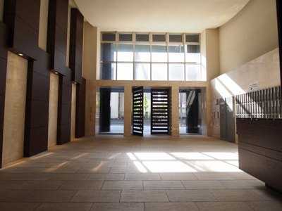 【ロビー】 | レオンコンフォート本町東