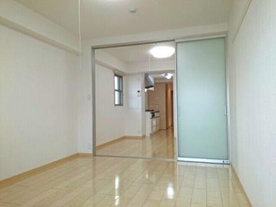 【居間・リビング】 | パークサイド法円坂