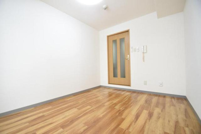 【寝室】 | ライズ芦原橋 | 落ち着いた色調の寝室です