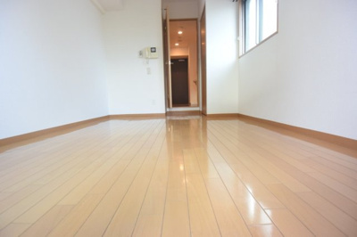 【内装】 | エスリード南森町駅前 | 明るい室内です