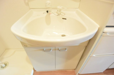 【独立洗面台】 | エスリード南森町駅前 | 朝の身支度には欠かせない独立洗面化粧台