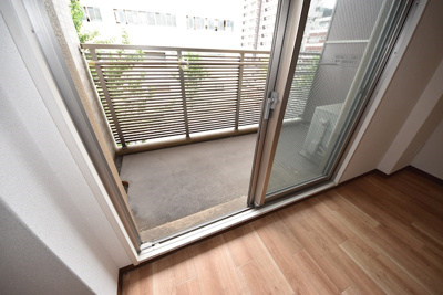 【バルコニー】 | リヴィアス難波ルーチェ