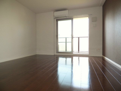 【居間・リビング】 | エトワール阿波座 | おしゃれなリビングです