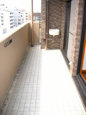 【バルコニー】 | リーガル西天満II