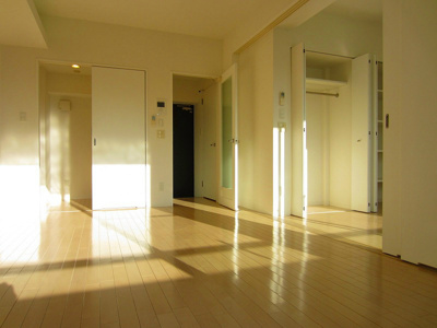 【ロビー】 | ドゥーエ谷町