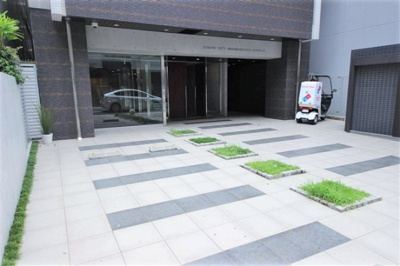 【エントランス】 | スワンズ心斎橋アネーロ