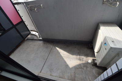 【バルコニー】 | ラ・レジダンス・ド京橋 | お洗濯にも便利なバルコニー付き