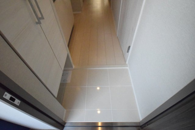 【玄関】 | ウエンズ玉造EST