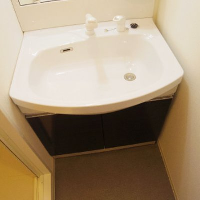 【洗面所】 | プレミアムコート谷町4丁目 | コンパクトで使いやすい洗面所