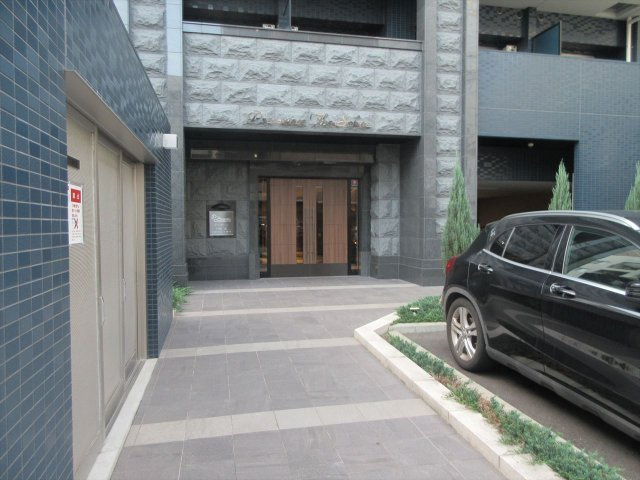 プレサンスTHE栄のエントランス|プレサンスTHE栄