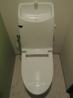 【トイレ】 | BRAVI南堀江 | 清潔感のあるトイレです