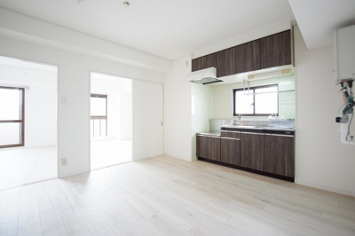 【居間・リビング】 | 豊栄マンション駅前