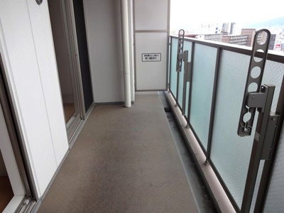 【バルコニー】 | エルセレーノ上本町レジデンス