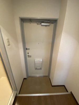 【玄関】 | ハイコート堀江