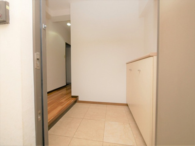 【玄関】 | オーラムアルジャン阿波座