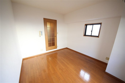 【洋室】 | プレサンス梅田西