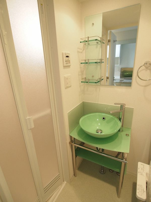 【洗面所】 | セレニテ本町ルフレ