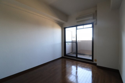 【居間・リビング】 | リーガル北梅田