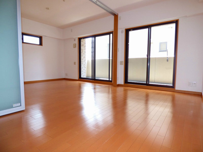 【居間・リビング】 | リーガル四ツ橋Ⅱ